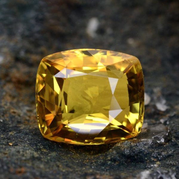 Yellow Sapphire (Pukhraj)